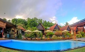 Bataran Garden Cottage